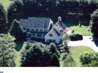 1142 Saint Finegan Dr, West Chester, PA 19382