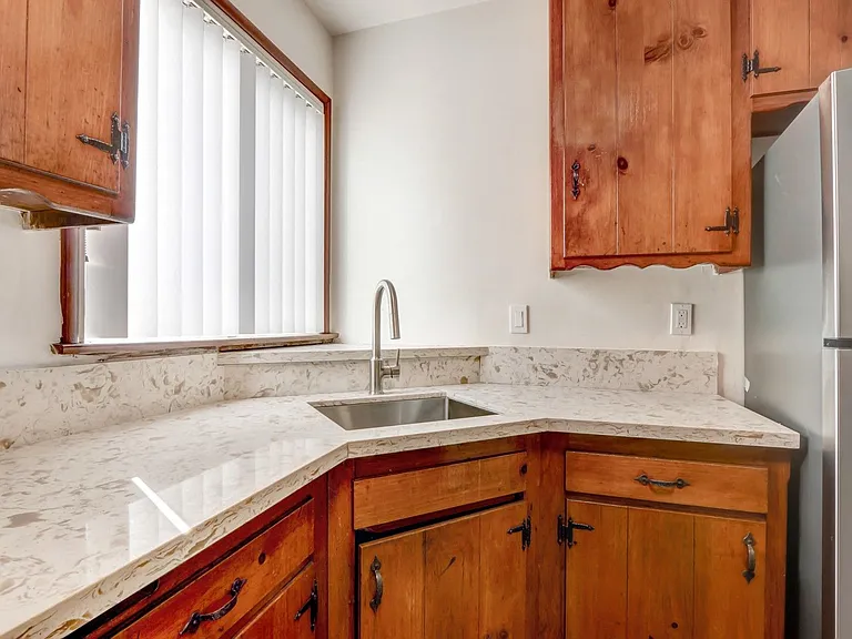 12224-34 Chandler Blvd — Photo 48