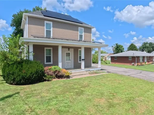 200 Hazel St, Troy, IL 62294