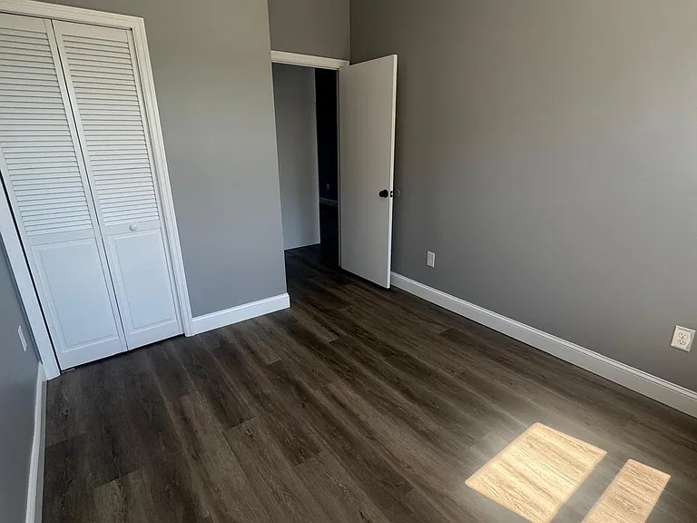 87 Jewell St #2R — Photo 5