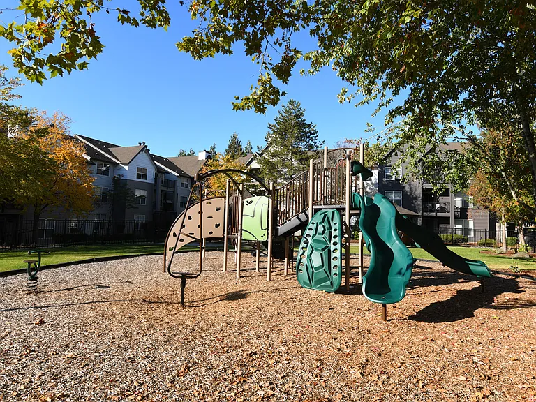 Pallas Townhomes and Apartments — Photo 15