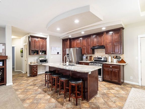 5th image of 1203 Antles Ln