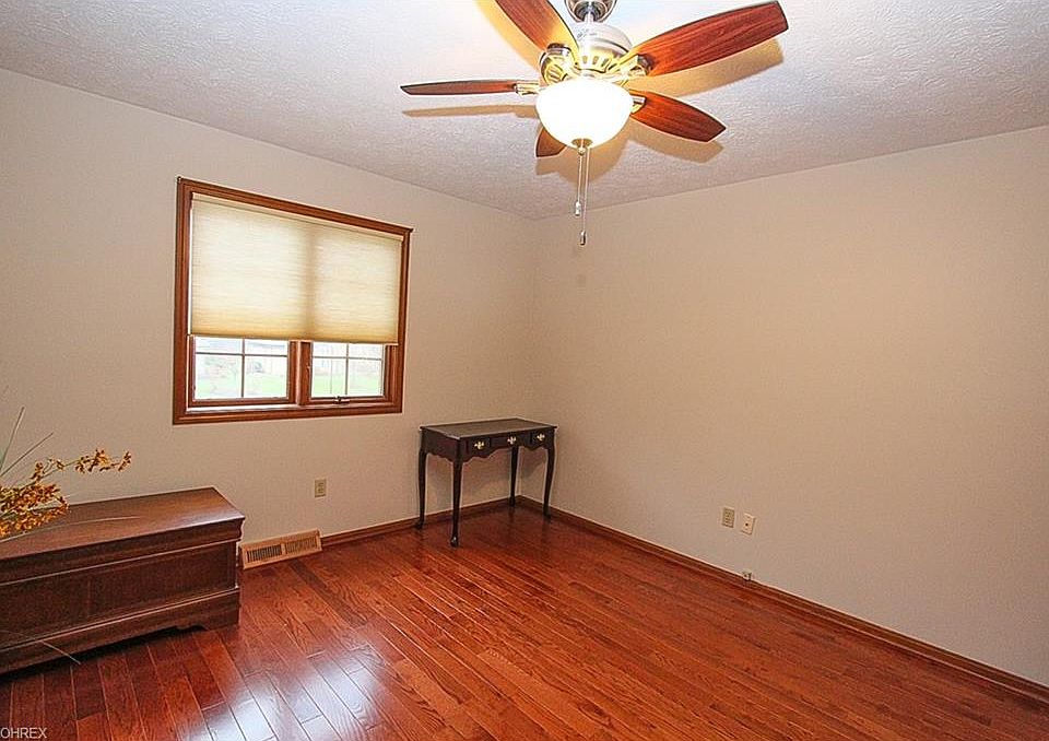 6226 Pebblebrook Ln, North Olmsted, OH 44070 Zillow