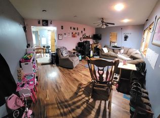 206 W William St, Savannah, MO 64485