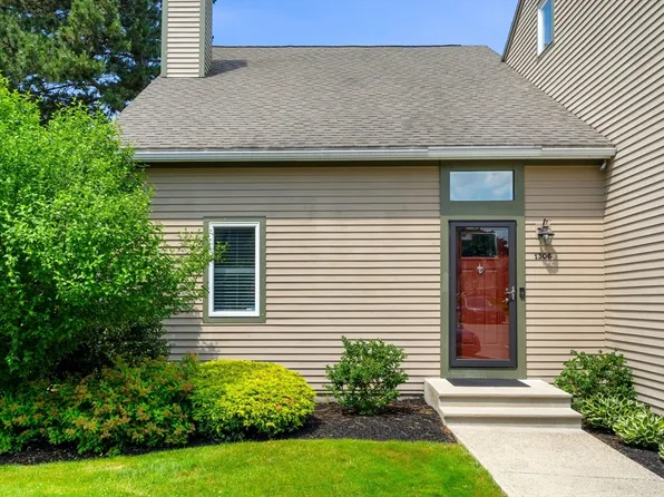 1306 Lewis O Gray Dr Unit 1306, Saugus, MA 01906