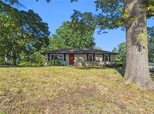 10228 W 55th St, Merriam, KS 66203