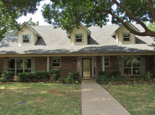7602 NW Folkstone Way, Lawton, OK 73505