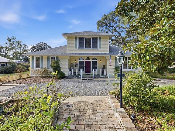 3rd image of 10400 SE 101st Avenue Rd