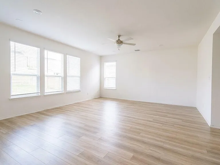 4653 Alfano Loop — Photo 10