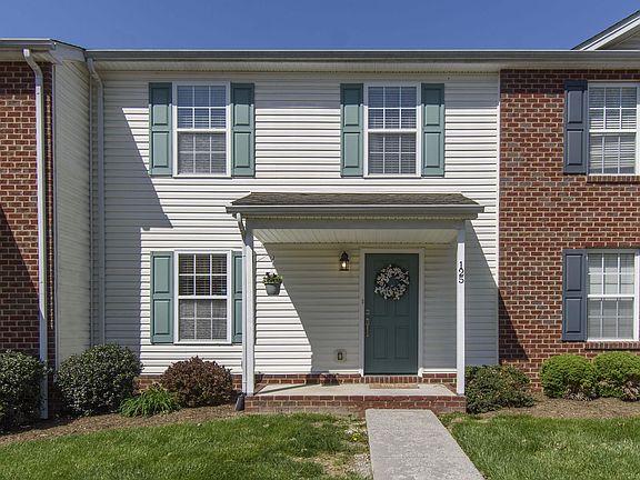 2nd image of 125 Charleston Ln