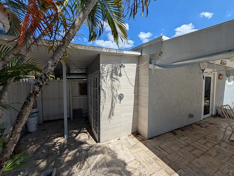 1629 NW 5th Ave — Photo 26