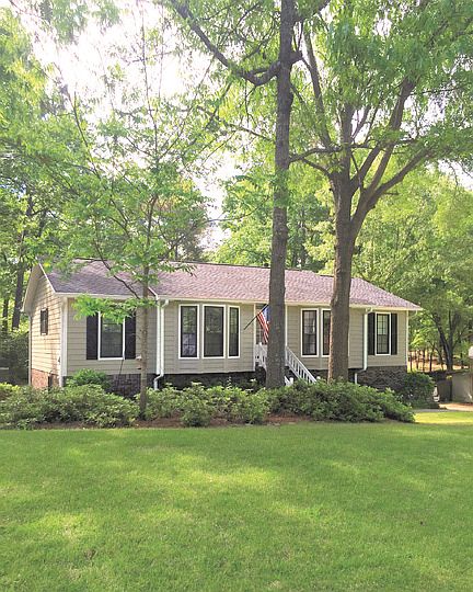 1st image of 2107 Chandawood Dr