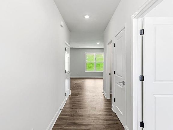 5th image of 119 Beechcroft Pl