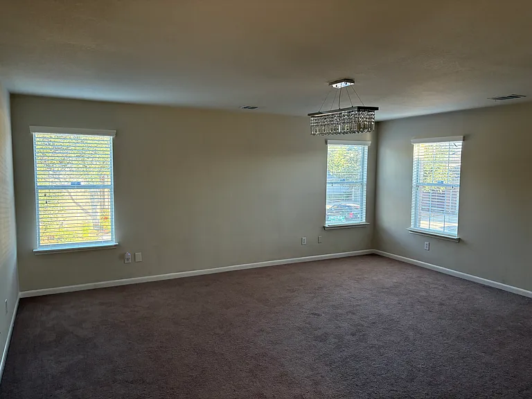 327 Remington Heights Dr — Photo 8