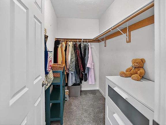 4th image of 5220 Sassafras Dr Unit 1