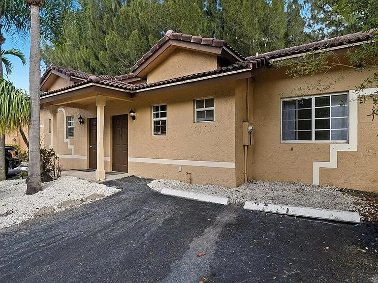 6249 Garden Ct — Photo 2
