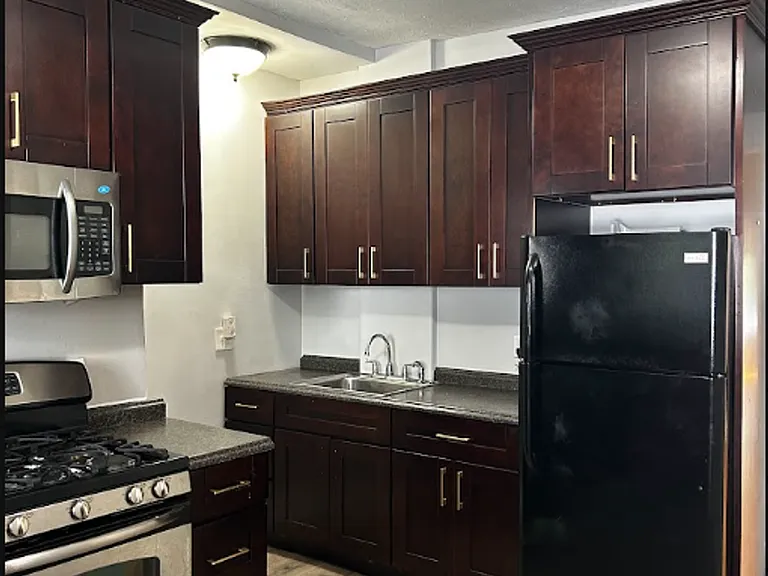 601 Clay Ave — Photo 18