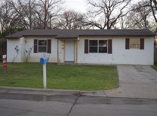 1516 Raines St, Arlington, TX 76010