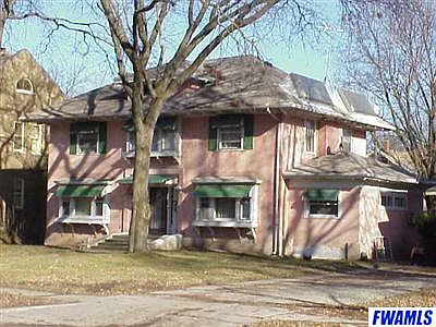 2707 Fairfield photo 1