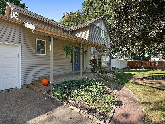5th image of 307 Shady Ln