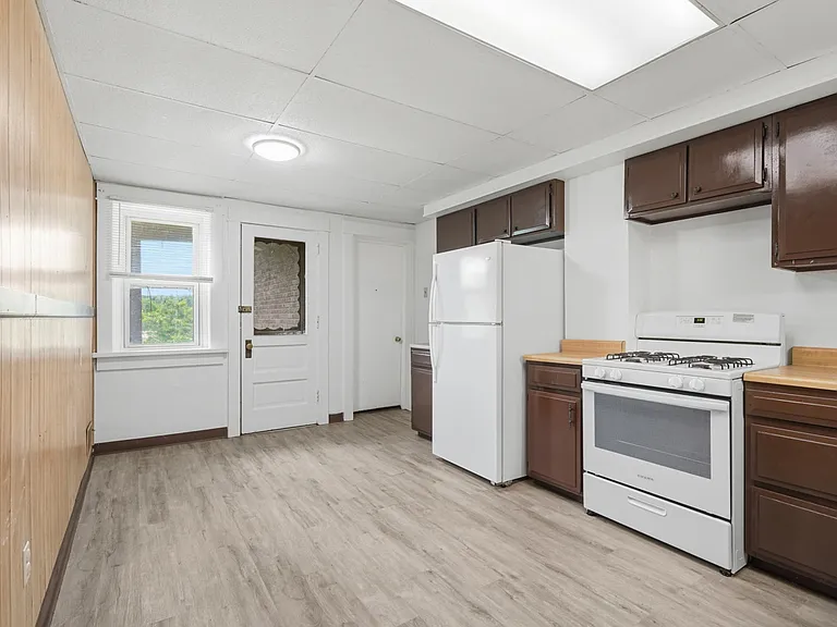 19 Singer Ave #5 — Photo 13