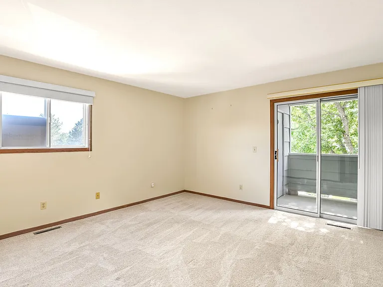 4660 White Rock Cir #5 — Photo 6