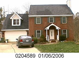 1000 Thorncroft Ln, Apex, NC 27502