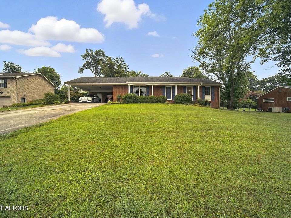 1st image of 423 Kildare Dr