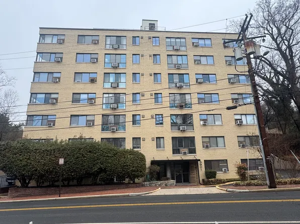 3901 Tunlaw Rd NW, Washington, DC