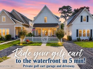 1018 N Caswell Avenue, Southport, NC 28461