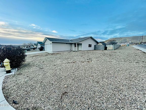 2nd image of 2700 Parque De Oeste Dr