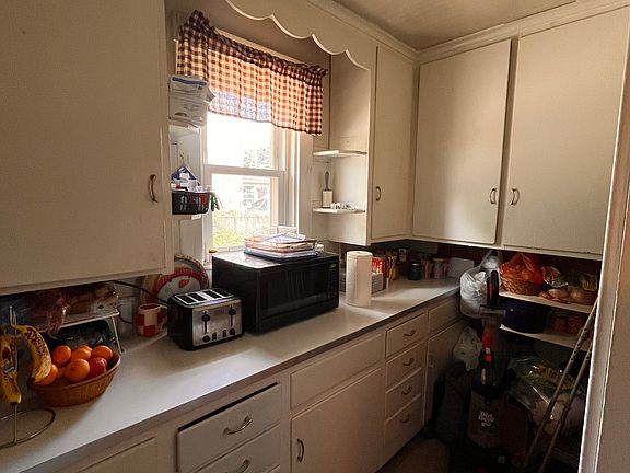 4th image of 108-112 N Main St #108