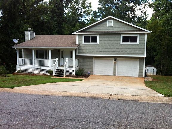 4th image of 588 Dovie Pl
