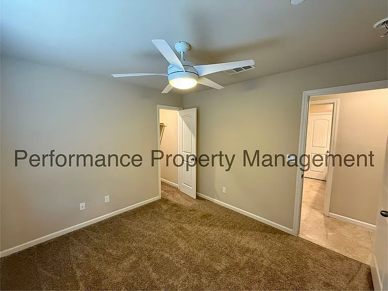 9024 Selma St — Photo 9