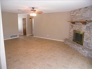 3rd image of 216 Bear Creek Dr