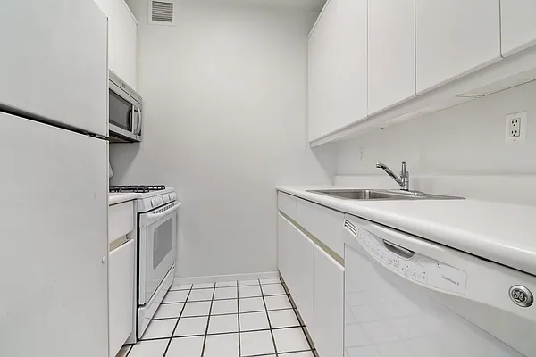 Sold by Compass | media 4