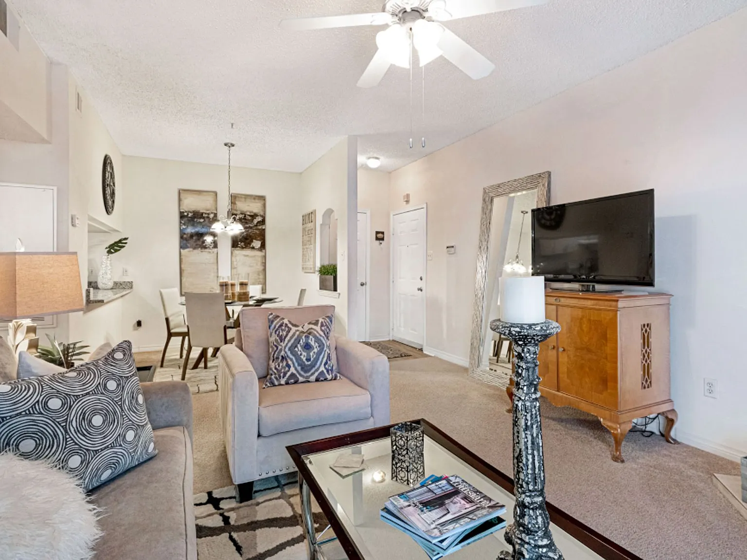 Lakes of Chateau Estates South — Photo 3
