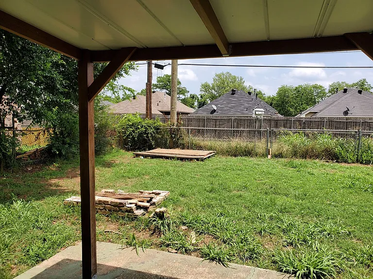 5309 Daffodil St — Photo 3