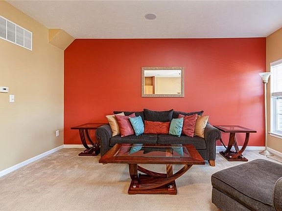 3rd image of 1462 Wellingshire Cir