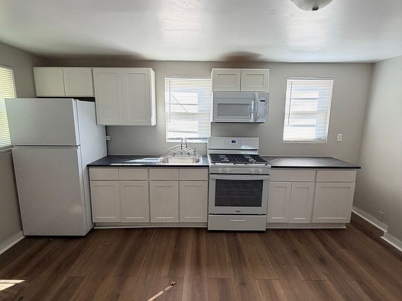 2nd image of 45 Button St #1