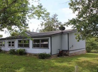 116 Shamrock Ln, Gassville, AR 72635