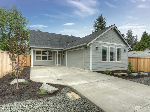 1917 Giles Avenue NW, Olympia, WA 98502