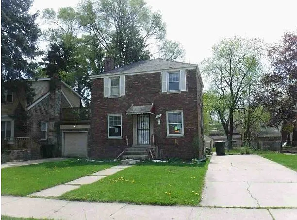 247 E 142nd St photo 1