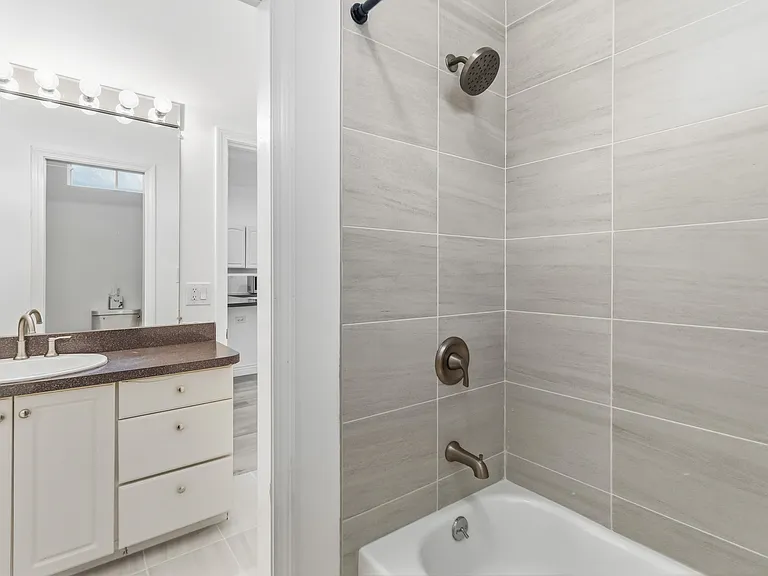 183 Gardner St — Photo 32
