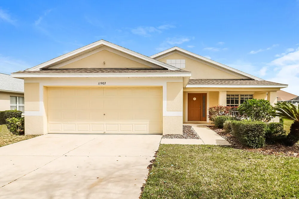 3 bed, 2.0 bath, 1540 sqft, $2,235 — Photo 1