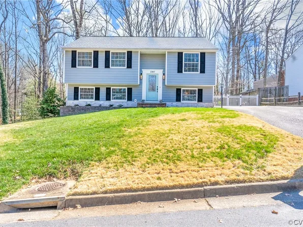 2307 Dragonfly Ln, North Chesterfield, VA 23235