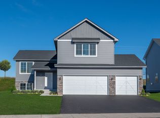 940 Forest Edge Cir, Jordan, MN 55352