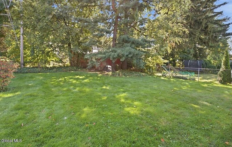3rd image of 13 Cambridge Road
