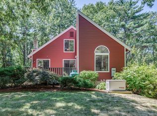 31 Bricketts Mill Rd, Hampstead, NH 03841