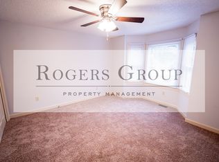 1310 Oakridge Ave, Henderson, NC 27536